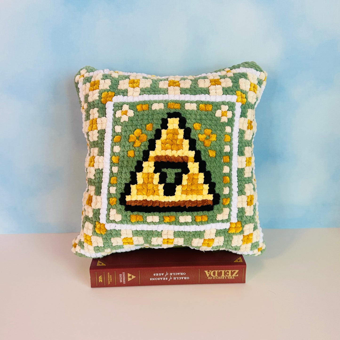 [Made To Order] The Triforce Pillow