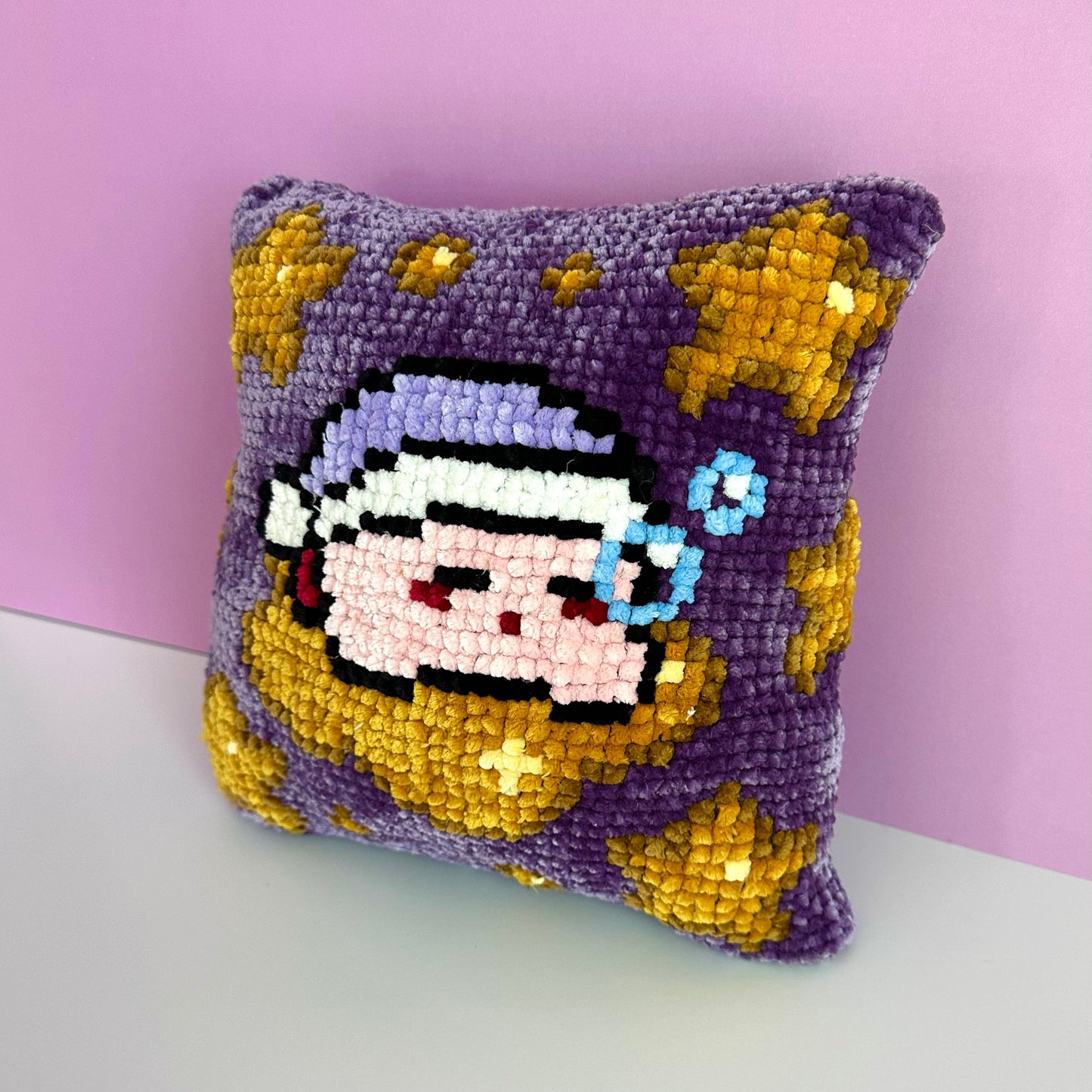 [Made-To-Order] Kirby Moon & Stars Accent Pillow