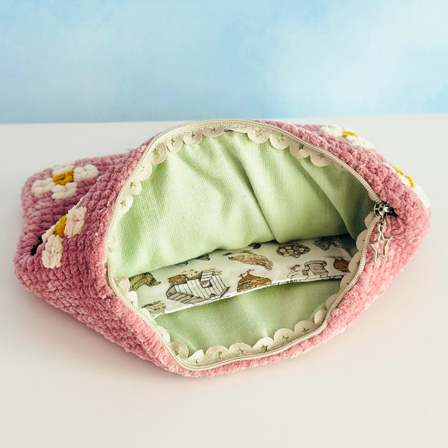 [MADE TO ORDER] Chicken & Egg Makeup Bag